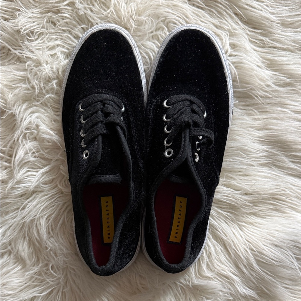 🖤BLACK VELVET SNEAKERS 👟